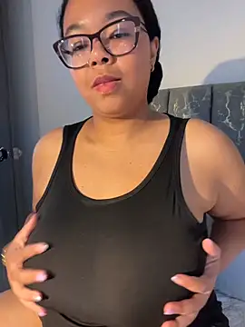 XMara online show from April 1, 2026, 8:06 pm