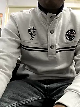 toxicboy121212 online show from December 15, 2024, 9:56 am