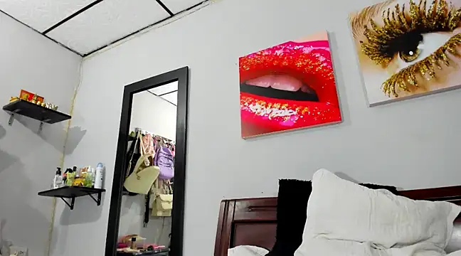 aleziiacam online show from January 27, 2025, 3:47 am