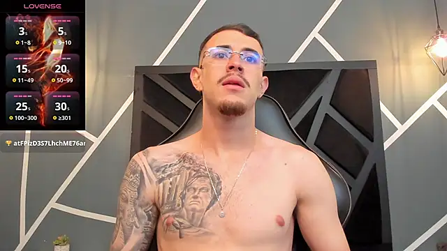 Snapshot of CodyWalkerR chatting on September 20, 2025, 5:29 pm CodyWalkerR online show from September 20, 2025, 5:29 pm