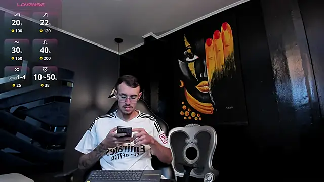 Snapshot of CodyWalkerR chatting on September 11, 2025, 5:35 pm CodyWalkerR online show from September 11, 2025, 5:35 pm