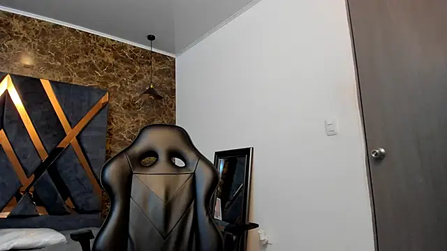 Snapshot of CodyWalkerR chatting on February 17, 2025, 5:23 pm CodyWalkerR online show from February 17, 2025, 5:23 pm