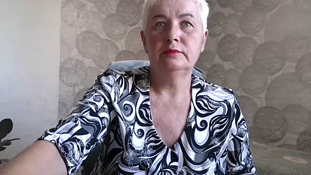 Snapshot of NicoleOlla chatting on October 18, 2025, 1:51 am NicoleOlla online show from October 18, 2025, 1:51 am