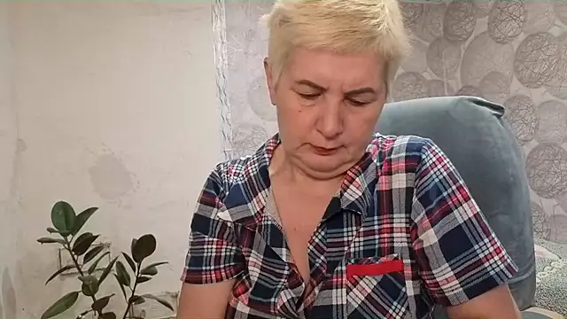 Snapshot of NicoleOlla chatting on November 5, 2025, 2:58 am NicoleOlla online show from November 5, 2025, 2:58 am