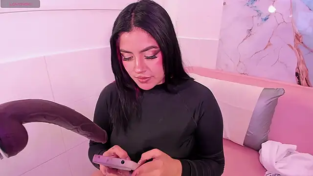 taylor cupper online show from December 21, 2025, 3:08 am