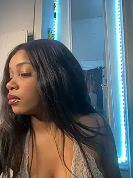 lovekaylaa online show from February 18, 2025, 10:16 am