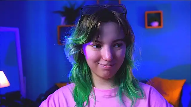 Snapshot of RocKStone_ chatting on October 8, 2025, 8:16 am RocKStone online show from October 8, 2025, 8:16 am