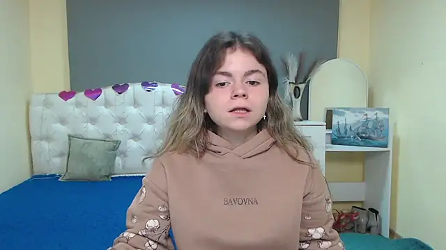 TinaRedly online show from October 15, 2025, 6:33 am