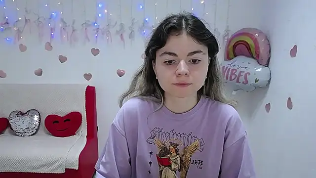 TinaRedly online show from September 22, 2025, 5:30 pm