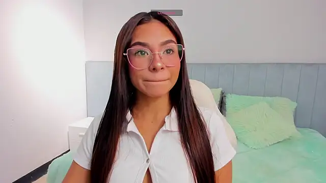 amira cute2 online show from October 7, 2025, 11:33 am