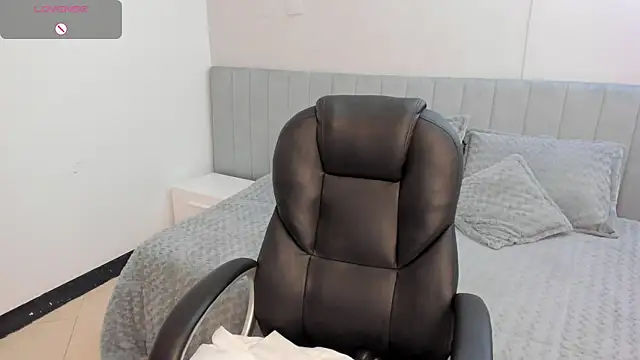 amira cute2 online show from March 22, 2025, 12:25 pm