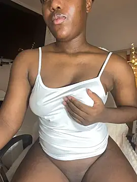 kellya  online show from February 24, 2025, 1:02 am