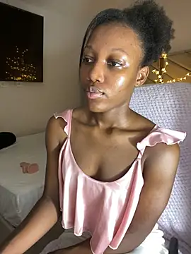 kellya  online show from March 23, 2026, 6:41 pm