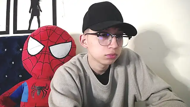  Thomas hot  online show from November 15, 2025, 5:33 am