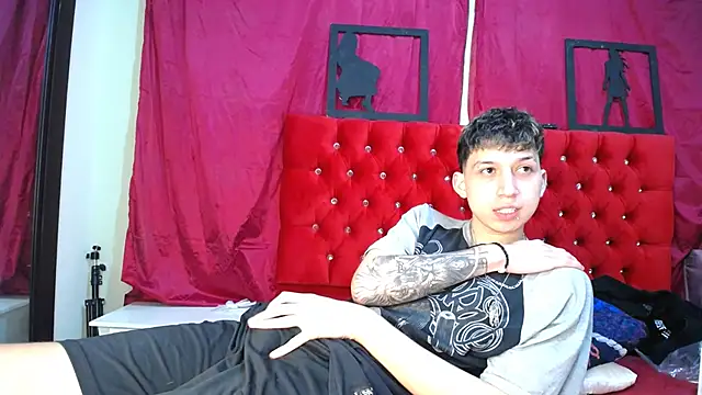  Thomas hot  online show from March 9, 2025, 11:14 pm