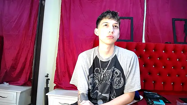  Thomas hot  online show from March 9, 2025, 1:48 pm