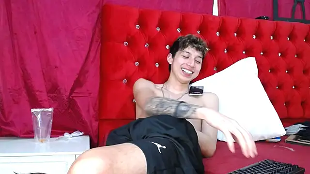  Thomas hot  online show from March 2, 2025, 11:52 am