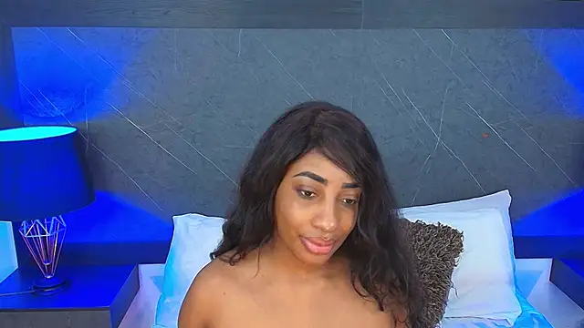 charlottebrowns  online show from March 22, 2025, 1:19 pm