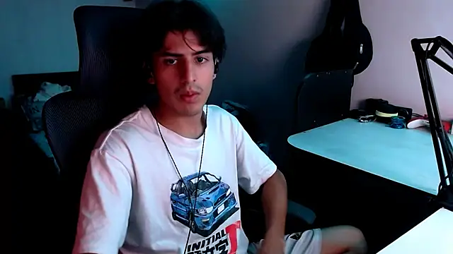 Snapshot of Thieves9 chatting on January 18, 2025, 5:10 am Thieves9 online show from January 18, 2025, 5:10 am