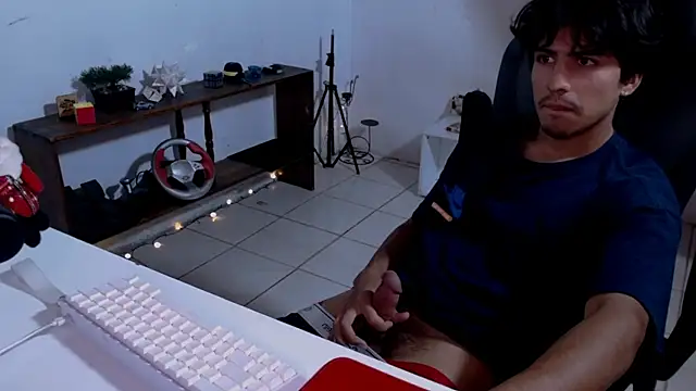 Snapshot of Thieves9 chatting on November 20, 2025, 9:04 pm Thieves9 online show from November 20, 2025, 9:04 pm