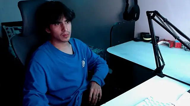 Snapshot of Thieves9 chatting on February 24, 2025, 5:22 am Thieves9 online show from February 24, 2025, 5:22 am