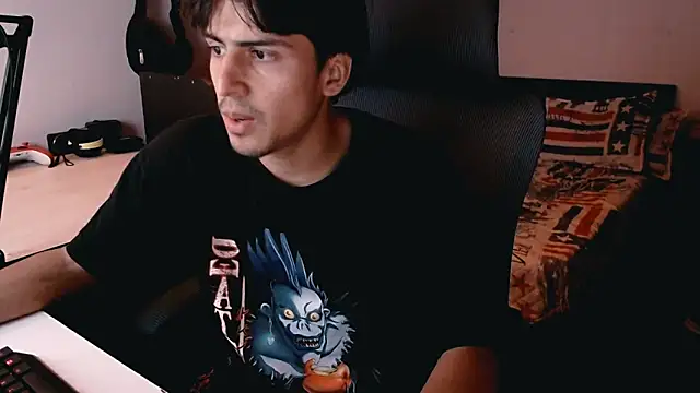 Snapshot of Thieves9 chatting on January 5, 2025, 6:02 am Thieves9 online show from January 5, 2025, 6:02 am