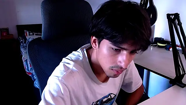 Snapshot of Thieves9 chatting on January 30, 2025, 5:49 pm Thieves9 online show from January 30, 2025, 5:49 pm