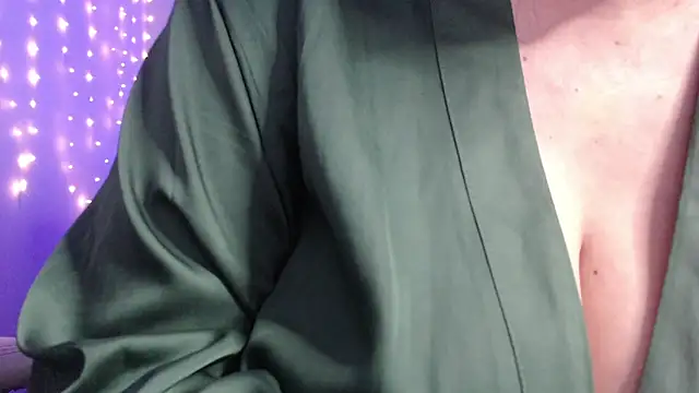 missdaniels online show from February 27, 2025, 2:03 am