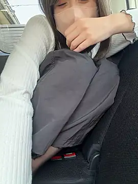 yooooo-chandesu online show from March 28, 2026, 2:56 am