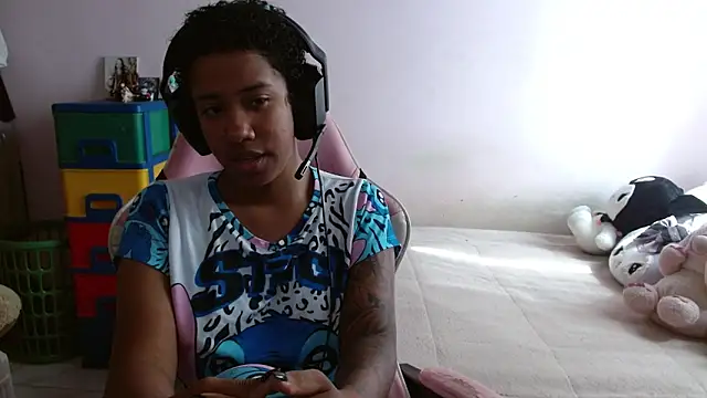 TiffanyRoouse online show from October 26, 2025, 2:17 pm