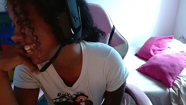 TiffanyRoouse online show from February 11, 2025, 9:25 pm