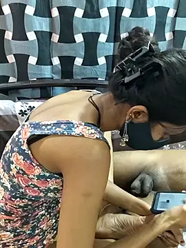 sexycouplemh09 online show from April 23, 2026, 4:52 pm