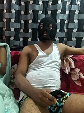 sexycouplemh09 online show from July 28, 2026, 4:27 pm