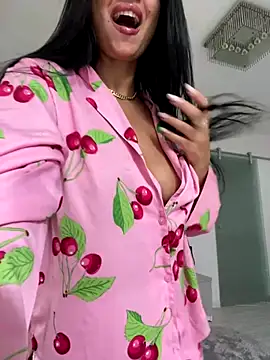  adelle online show from September 18, 2025, 10:29 am