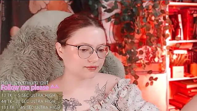 Snapshot of me__hanna chatting on June 7, 2026, 2:50 am me hanna online show from June 7, 2026, 2:50 am