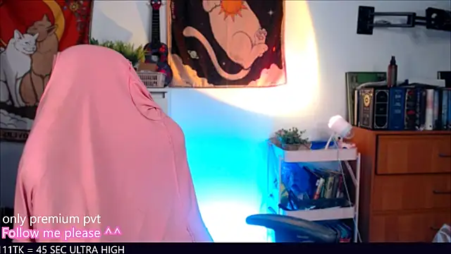 me  hanna online show from September 9, 2025, 10:52 pm