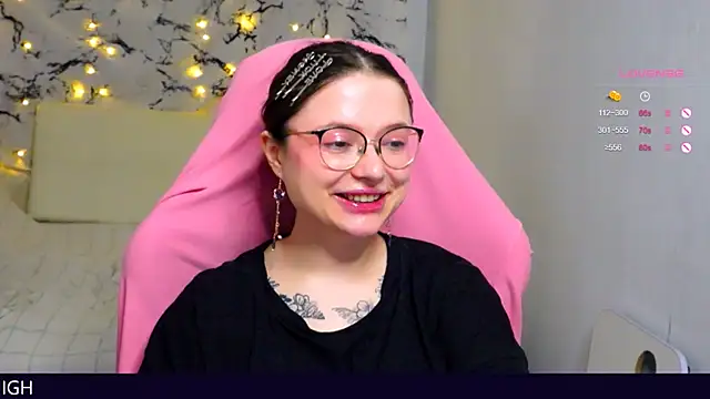 me  hanna online show from March 3, 2025, 11:56 pm