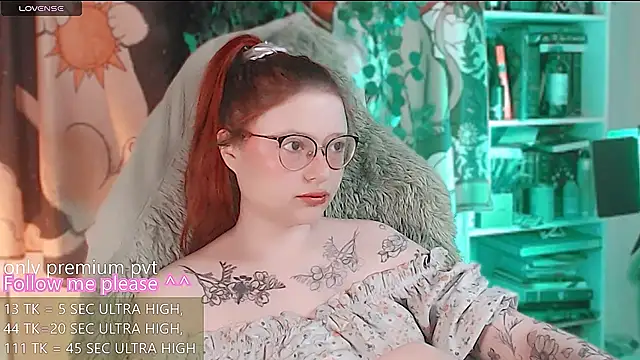 Snapshot of me__hanna chatting on May 28, 2026, 3:36 am me hanna online show from May 28, 2026, 3:36 am