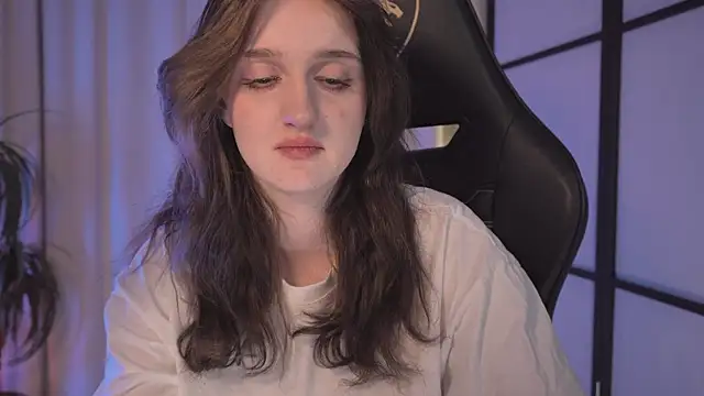 ELLIEJAY online show from February 23, 2025, 2:51 am