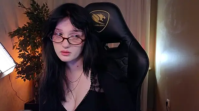 ELLIEJAY online show from September 20, 2025, 8:14 pm