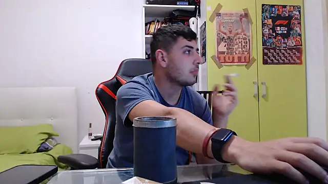 claudio20031 online show from December 10, 2024, 9:22 pm