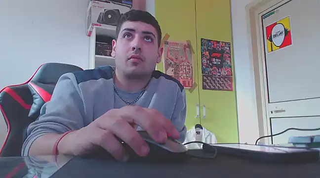 claudio20031 online show from February 26, 2025, 1:32 pm