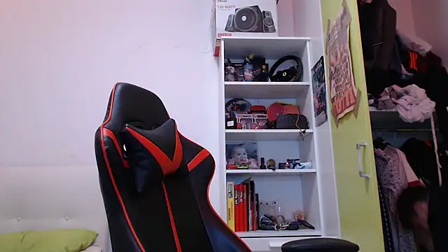 claudio20031 online show from March 13, 2026, 2:33 pm