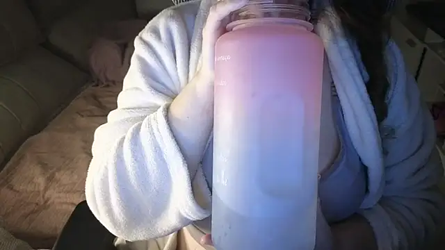 MommyLoveAanal online show from October 10, 2025, 2:01 am