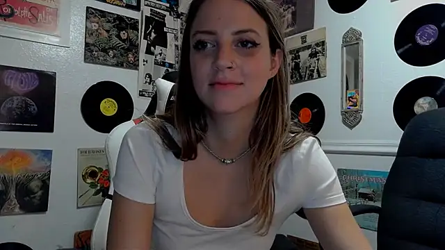 molly witha chance online show from January 17, 2025, 3:55 am