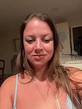 Snapshot of molly_witha_chance chatting on June 22, 2026, 6:10 am molly witha chance online show from June 22, 2026, 6:10 am