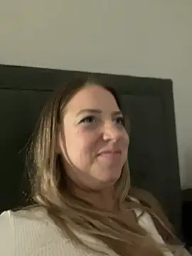 molly witha chance online show from February 16, 2025, 3:37 am