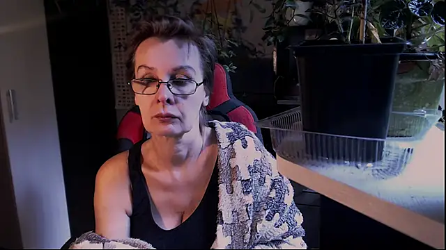 Snapshot of HelgaHimmell chatting on May 31, 2026, 1:28 pm HelgaHimmell online show from May 31, 2026, 1:28 pm