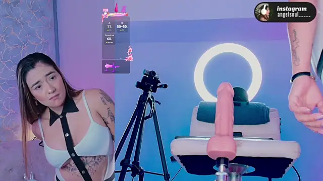 Snapshot of Angelst__ chatting on April 29, 2026, 1:32 am Angelst online show from April 29, 2026, 1:32 am