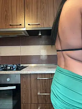 Hotmomcheckk  online show from March 12, 2025, 8:41 am